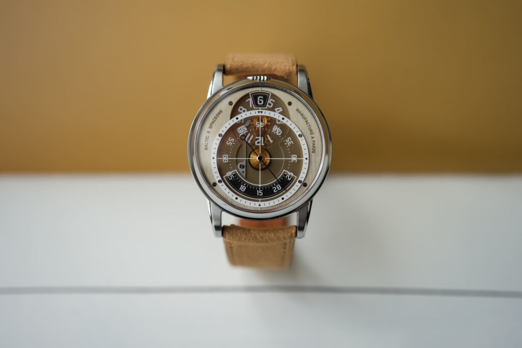 Baltic x SpaceOne Seconde Majeure jumping hour watch with German silver display and blue seconds hand