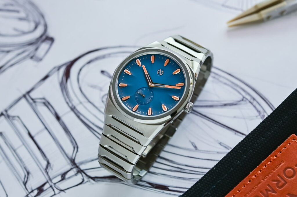 Formex Moves Upmarket With the Aria Manufacture Chronometer Formex Aria Manufacture Chronometer in Grade 5 titanium with integrated bracelet