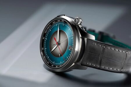 H. Moser & Cie. Endeavour Flyback Chronograph Dual Time Date with turquoise fumé dial