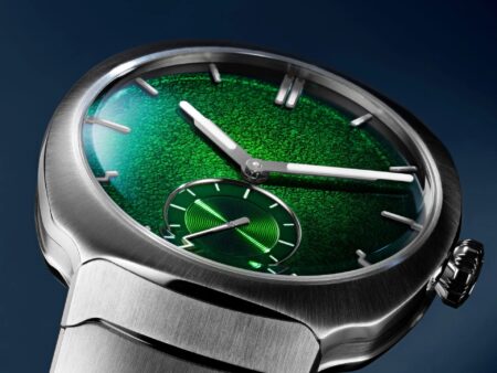 H. Moser Streamliner Small Seconds Lime Green Enamel Boutique Edition in steel with lime fumé enamel dial