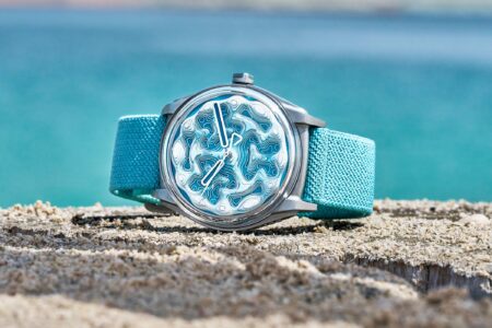 Kollokium Projekt 02 Variant C Cooler Waters Brings a Sea-Blue Topographical Dial Kollokium Projekt 02 Variant C Cooler Waters watch with turquoise topographical dial