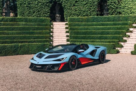 Lamborghini Fenomeno Roadster with exposed V12 hybrid powertrain and open cockpit