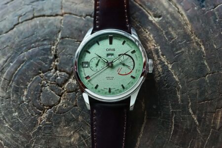 Oris Artelier Calibre 113 business calendar watch with textured dial