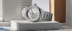 Zenith Adds a Silver Dial to the Defy Skyline 36 Zenith Defy Skyline 36 with silver star-patterned dial and integrated steel bracelet