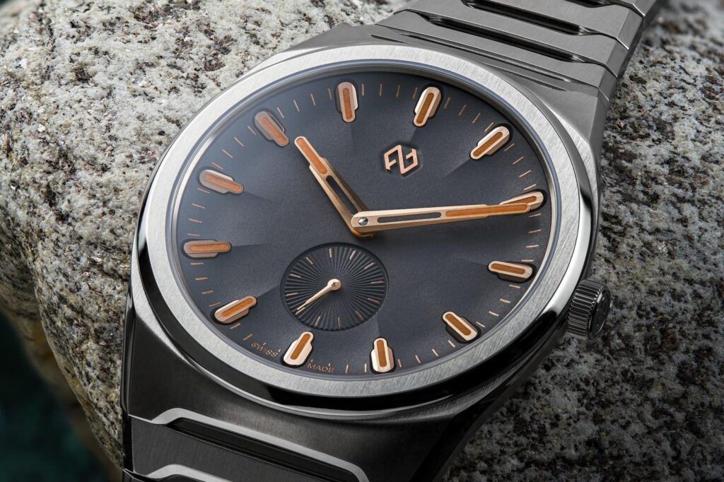 Formex Aria Manufacture Chronometer in Grade 5 titanium with integrated bracelet