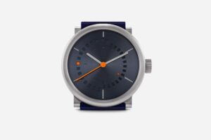 Ochs und Junior Calendario Quattro Anni with blue dial and orange calendar markers
