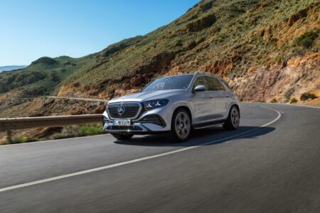 2026 Mercedes-Benz GLE Gets a Sharper Face and a More Digital Core 2026 Mercedes-Benz GLE in MANUFAKTUR Côte d’Azur light blue metallic with saddle brown and black leather interior