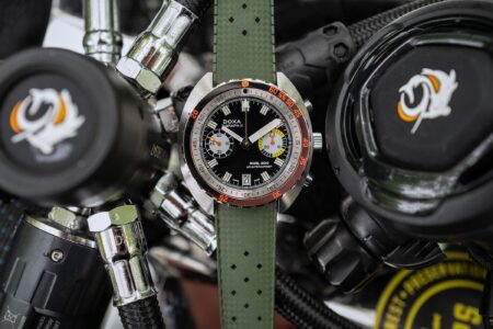 Doxa SUB 200 T.Graph II Returns as a Proper Diving Chronograph Doxa SUB 200 T.Graph II diving chronograph with cushion case and luminous dial