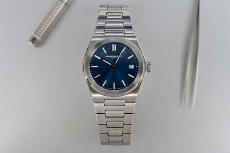 Raymond Weil A.R.T. Date 38mm integrated-bracelet watch in stainless steel