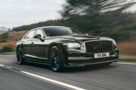 Bentley Flying Spur S returns with 661 hp and a cleaner Continental-inspired face Updated Bentley Flying Spur S luxury saloon with twin-lamp front design