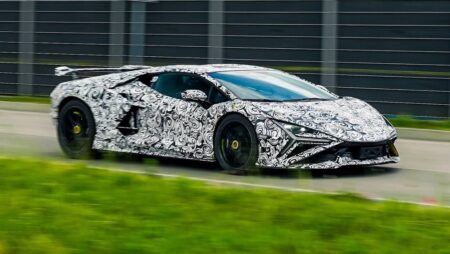 Lamborghini Revuelto SV imagined with fixed rear wing and aggressive aerodynamic bodywork