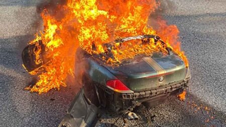 BMW 6 Series Convertible Catches Fire After SLE Crash in Singapore BMW 6 Series Convertible on fire after a crash on Singapore expressway