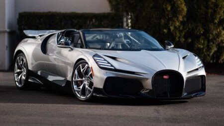 Delivery-Mile Bugatti Mistral Brings the W16 Era Into Collectors’ Focus Argent gloss Bugatti Mistral with polished aluminium accents