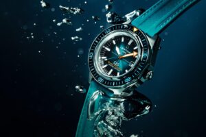 Certina Takes Its Titanium Diver to 2,000 Metres with the DS Super PH2000M Certina DS Super PH2000M titanium dive watch with ceramic bezel and gradient teal dial