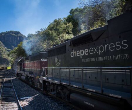Mexico’s Chepe Express Is a Luxury Train Through Copper Canyon Chepe Express luxury train travelling through Copper Canyon in northern Mexico