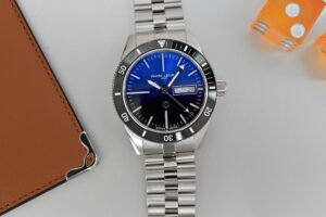 Favre Leuba Deep Raider Day Date Adds Colour to the Dive Watch Line Favre Leuba Deep Raider Day Date watch with an ombré dial and steel bracelet