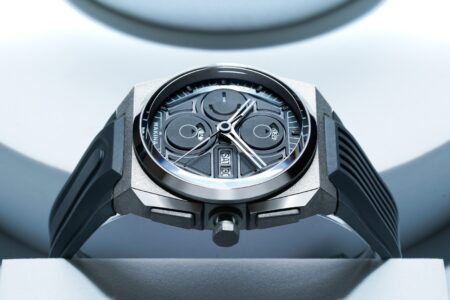 Makina Cassiel_II Brings a Brutalist Edge to the Automatic Chronograph Makina Cassiel_II automatic chronograph with black and graphite-grey industrial dial