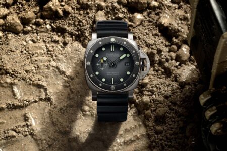 Panerai Submersible Navy SEALs PAM01738 dive watch with grey dial and black rubber strap
