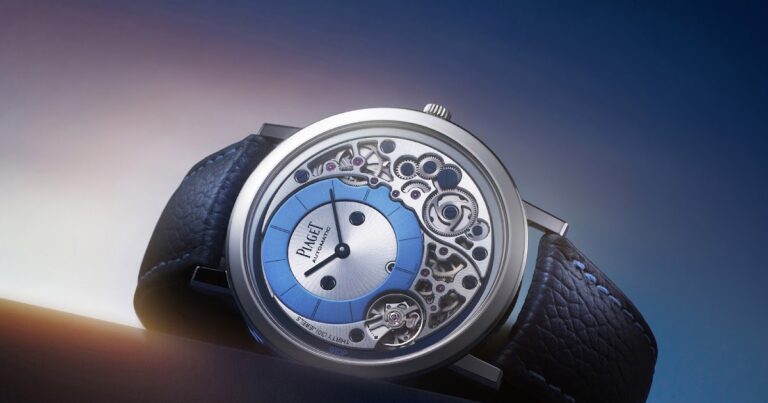 Piaget and Wristcheck Give the Altiplano Ultimate Automatic 910P a Blue Edge Piaget x Wristcheck Altiplano Ultimate Automatic 910P with blue accents in white gold