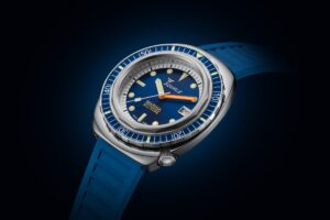 Squale 2001 Marina Militare dive watch with blue bezel and blue rubber strap