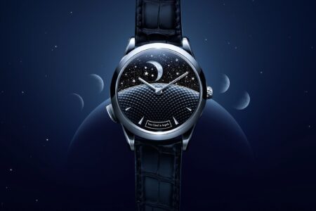Van Cleef & Arpels Midnight Jour Nuit Phase de Lune watch with aventurine sky dial