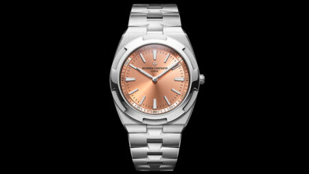 Vacheron Constantin Brings Platinum and Copper Tones to the Overseas Ultra-Thin Vacheron Constantin Overseas Self-Winding Ultra-Thin in platinum with copper-toned dial