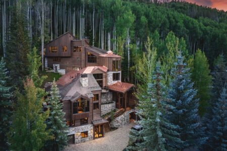 InvitedHome Brings Hotel-Level Service to Luxury Vacation Rentals Luxury mountain vacation home prepared for a five-star private rental stay
