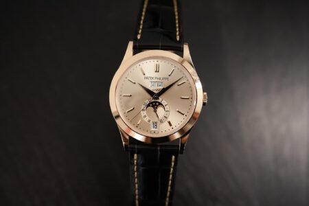 Patek Philippe Annual Calendar 5396R-016 in rose gold with sand-beige dial