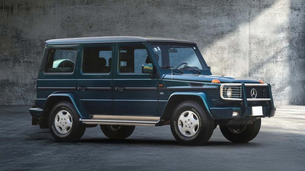 Royal-Owned Mercedes 500 GE AMG Sells for $143,000 1993 Mercedes-Benz 500 GE AMG in Avantgarde Green
