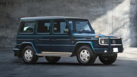 Royal-Owned Mercedes 500 GE AMG Sells for $143,000 1993 Mercedes-Benz 500 GE AMG in Avantgarde Green