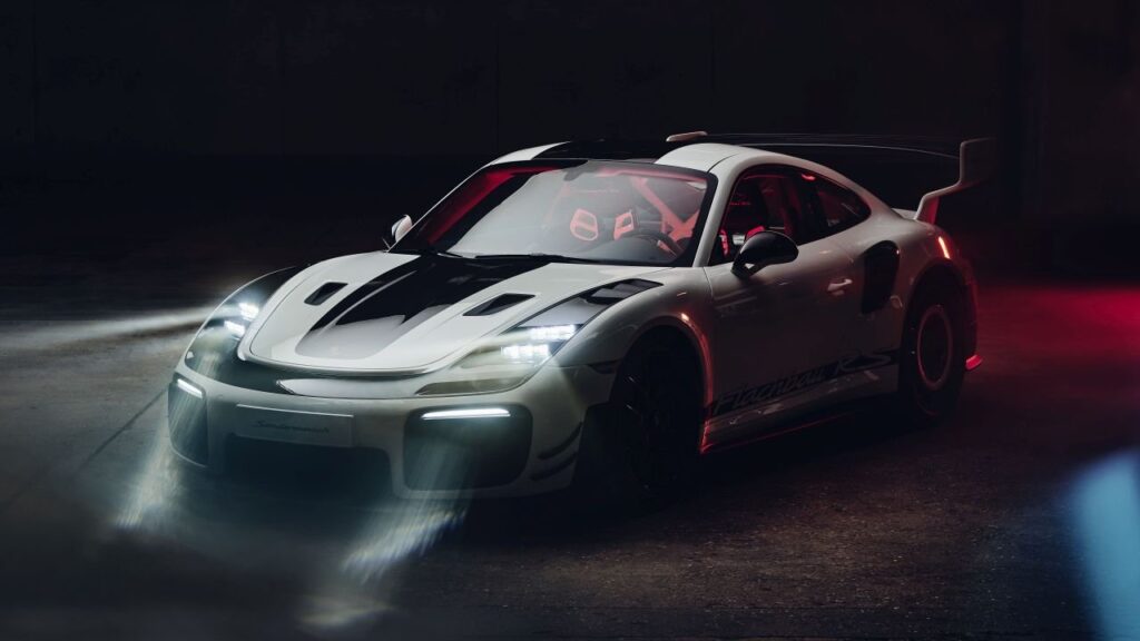 Porsche’s One-Off 911 GT2 RS Flachbau Turns the Slant Nose Into a Modern Track-Bred Road Car Porsche 911 GT2 RS Flachbau RS one-off Slant Nose tribute