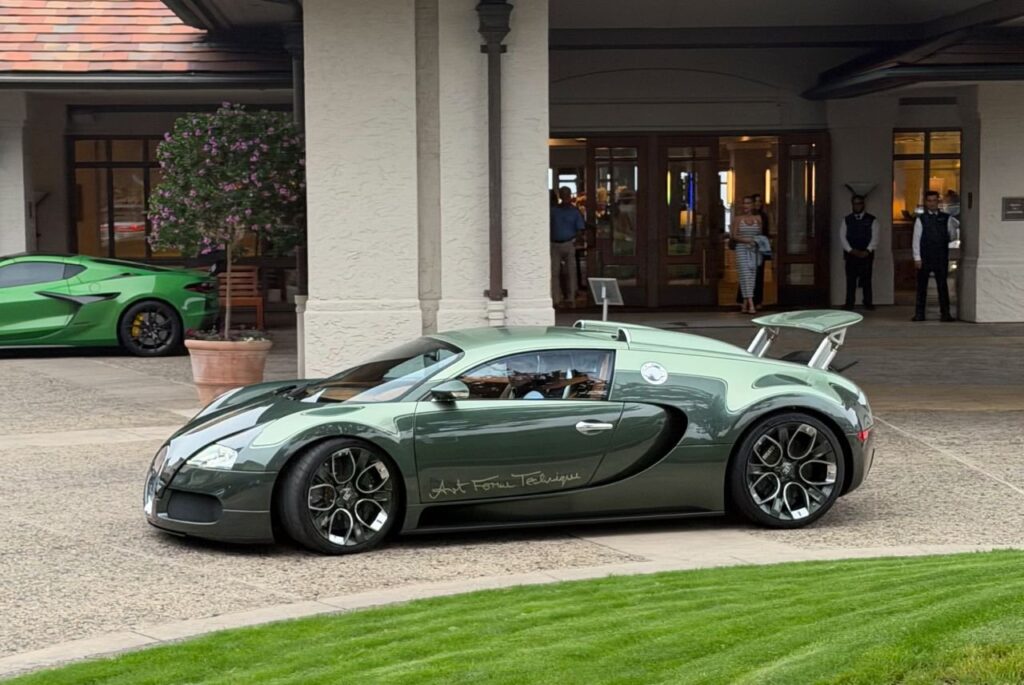 Bugatti’s Veyron Le Directeur Brings a Designer’s Touch to Monterey Car Week Bugatti Veyron Le Directeur in metallic green at Monterey Car Week