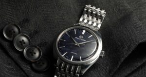 Grand Seiko SBGY043 Brings Indigo Depth to Spring Drive Grand Seiko SBGY043 watch with deep indigo Iwao dial