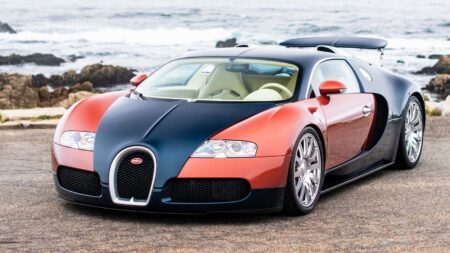 Bugatti Gives a Veyron a Chiron and Tourbillon Inspired Second Life Bugatti Veyron restored in Rouge Rembrandt and Petrol Blue with modern design details