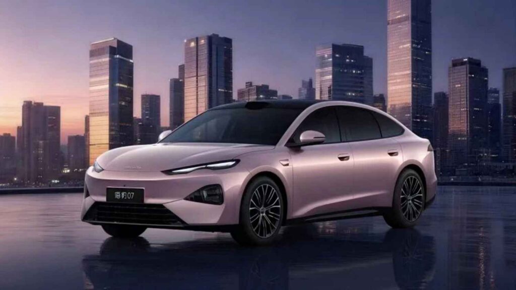 BYD Seal 07 Gets 400 HP Electric Power and a Sharper New Look BYD Seal 07 second-generation sedan with Ocean Aesthetics 2.0 design