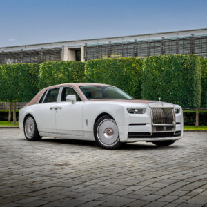Rolls-Royce Phantom Hummingbird with Wildberry and White Sands two-tone finish and hummingbird coachline