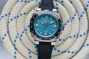 Alpina Seastrong Diver Extreme Automatic Route du Rhum with turquoise dial and black turquoise rubber strap