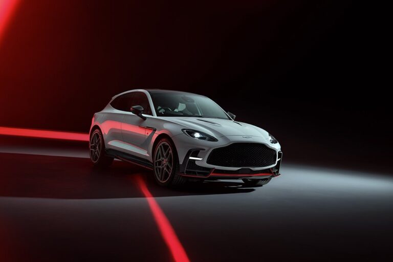 Singapore Gets Aston Martin’s Sharper 717 hp DBX S Aston Martin DBX S in Onyx Black with aggressive front grille