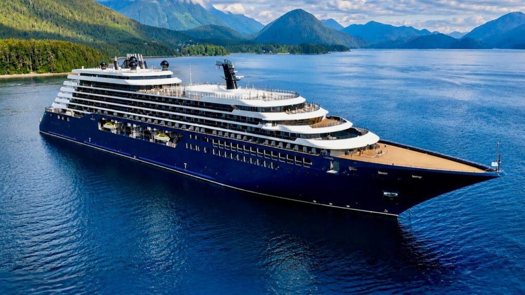 Aboard Luminara with The Ritz-Carlton Yacht Collection in Alaska Luminara superyacht by The Ritz-Carlton Yacht Collection sailing through Alaska