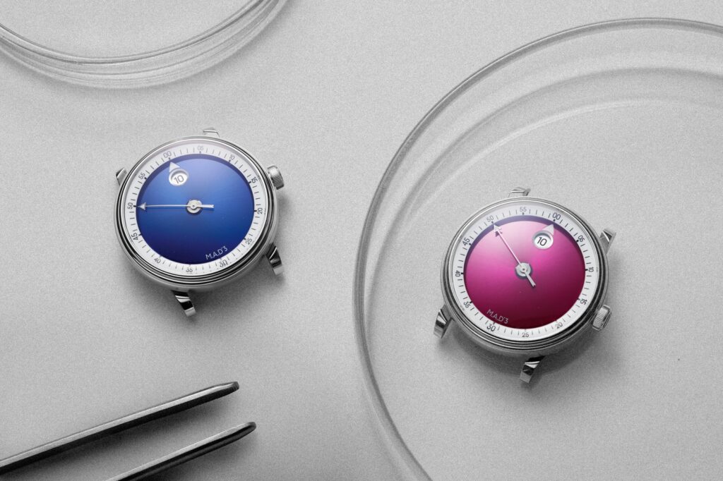MB&F’s M.A.D.3 Brings Vincent Calabrese’s Wandering Hours to a Wider Audience MB&F M.A.D Editions M.A.D.3 Vincent Calabrese watch with blue wandering jump hours dial