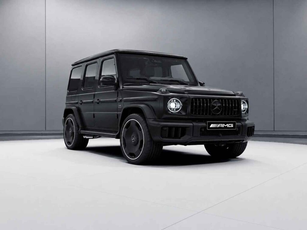 Mercedes-AMG G63 Two-Finish Edition in gloss and matte black two-tone finish