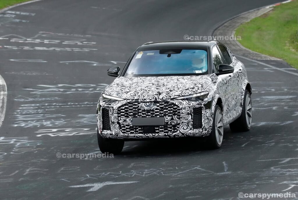 Audi RS Q5 Sportback prototype testing at the Nürburgring