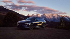 Xpeng G9L luxury electric SUV shown ahead of its Paris Motor Show debut