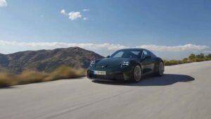Porsche 911 GT3 Touring marking Porsche one million China deliveries