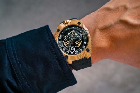 Urwerk UR-150 Golden Scorpion watch in yellow gold with satellite hour display