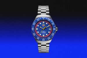 TAG Heuer Formula 1 Solargraph x Oracle Red Bull Racing watch with blue dial and stainless steel bracelet