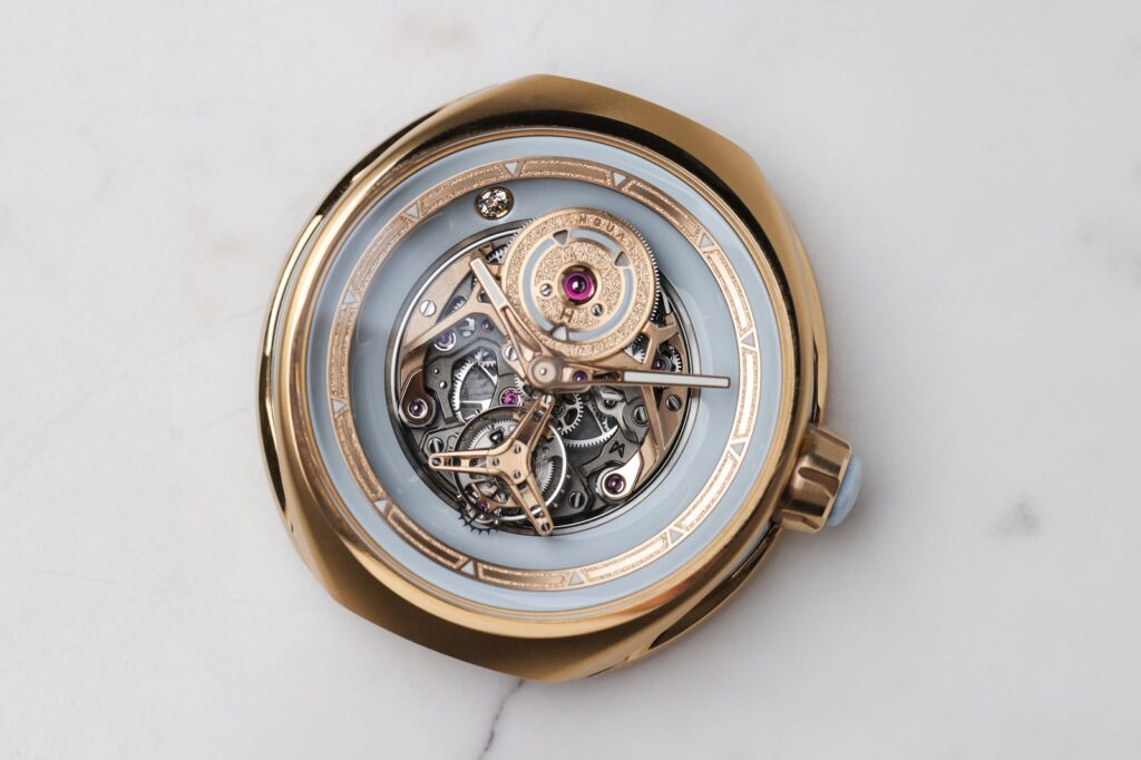Vanguart Black Hole watch with central flying tourbillon and handless display