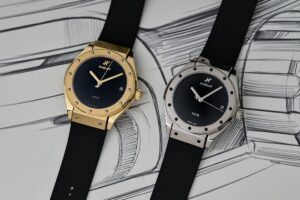 Hublot Classic Fusion Tributo in gold with black rubber strap and black dial
