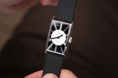 Fears Arnos Opera Black Turns Black Tie Into a Rectangular Dress Watch Fears Arnos Opera Black rectangular dress watch with black onyx and white lacquer dial