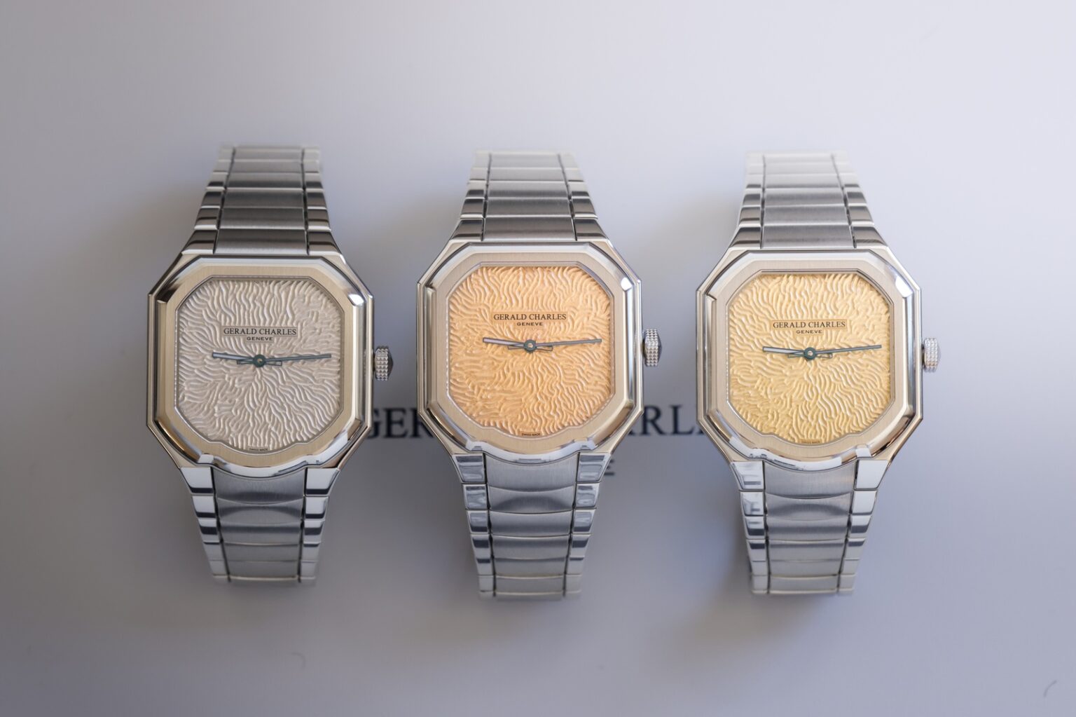 Gerald Charles Brings Hand-Hammered Craft to the Masterlink Gerald Charles Masterlink Atelier Edition watch with hammered gold dial and integrated steel bracelet